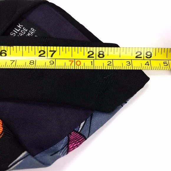 Disney Winnie The Pooh Tie Tigger Eeyore Friends EH Shepard 100% Silk Necktie - Picture 9 of 9